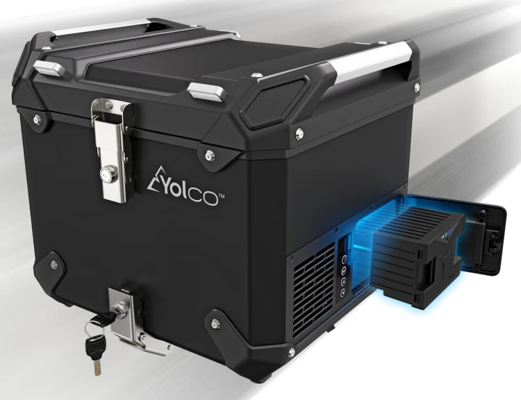 topcase-freezing-&-cooling-MCX17BLACK-27.jpg
